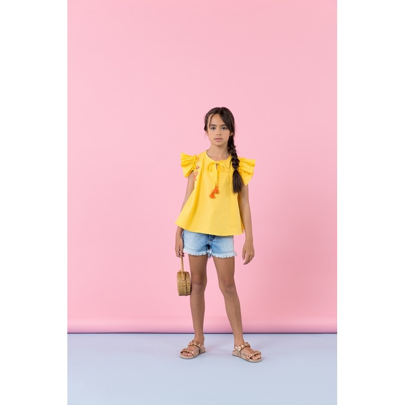 Bata infantil feminina em tricoline com bordado Amarelo Claro