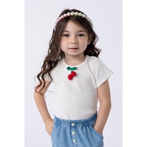 Blusa infantil feminina em malha canelada com pingente de crochê Off white