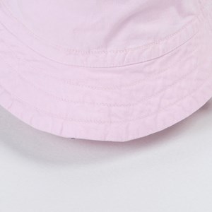 Bucket Feminino Em Sarja Tinturada Com Etiqueta Na Lateral Rosa Claro