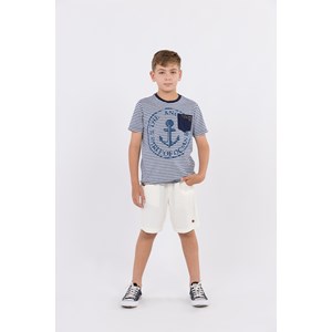 Camiseta infantil masculina listrada frente silkada e bolso bordado Marinho